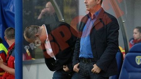 Nu răspunzi la SMS!** Rednic l-a dat dispărut pe Dinu Vamă și a plecat de la Astra: "Nu am cu cine să vorbesc! Nu îmi răspunde nimeni" Drum liber spre Rapid