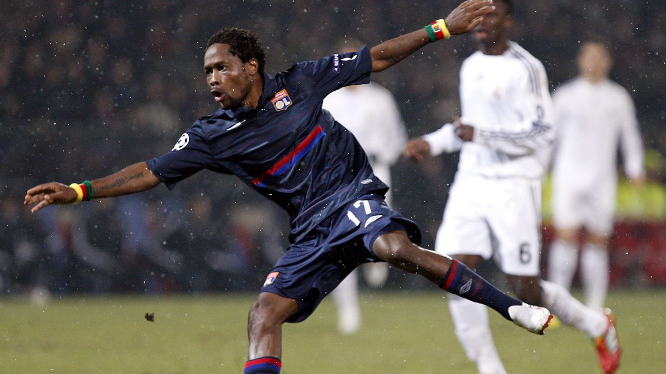 Makoun e "vânat" de Juventus, Arsenal și Tottenham