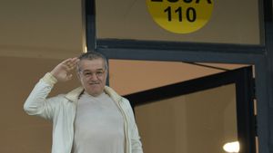 Legenda Stelei cere 4 transferuri imediate pentru FCSB! Pe ce posturi trebuie să aducă Gigi Becali dacă vrea cu adevărat să ia titlul: „Dacă dai un milion de euro pe el, sigur va aduce un plus”