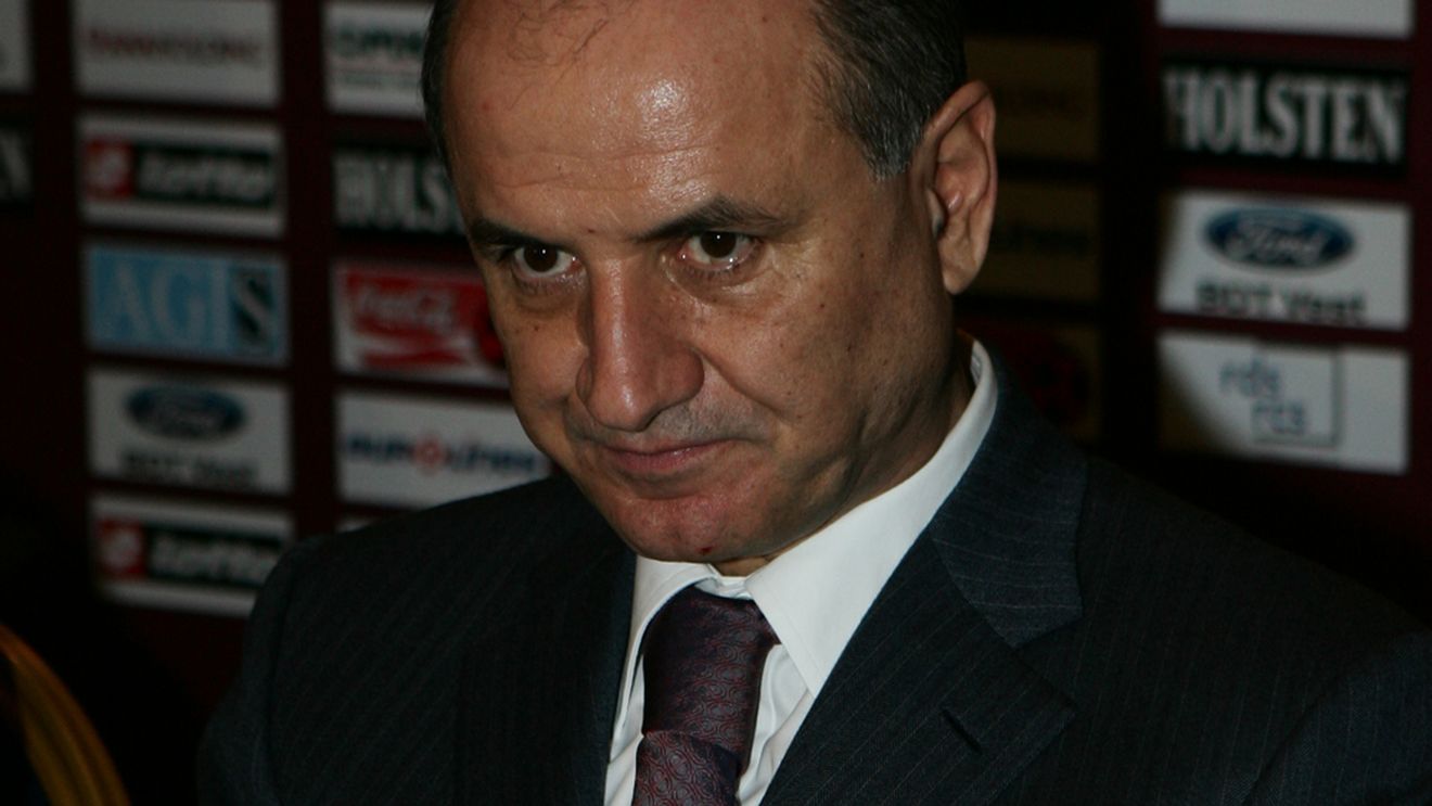 Copos dezminte printr-un comunicat varianta vanzarii Rapidului