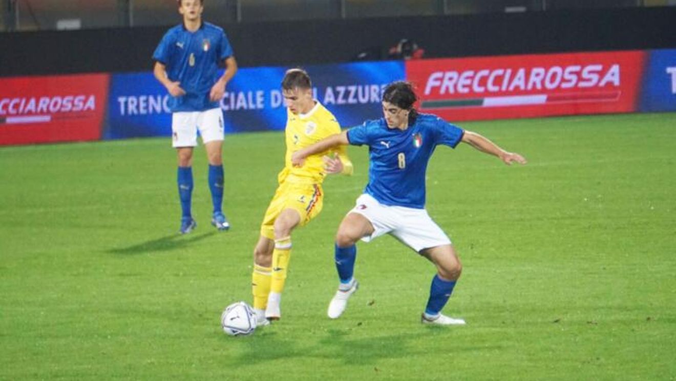 Scouteri de la AC Milan, Tottenham și Atletico Madrid, la partida amicală dintre România și Italia, de la tineret