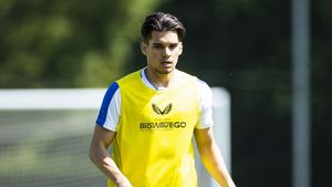 Veste extraordinară pentru Ianis Hagi! Cota pe care o are starul lui Rangers, după ce n-a jucat vreun meci aproape un an. Topul celor mai buni jucători din Scoția