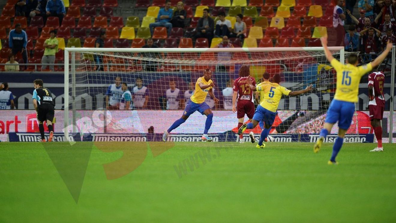 Ce jucător a luat Petrolul! "A fost monitorizat doi ani de Manchester, a fost greu să-l convingem"