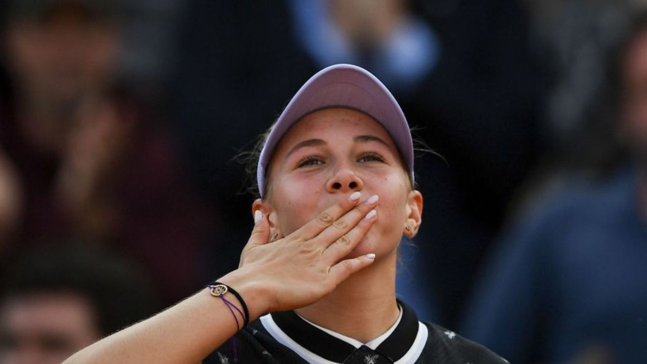 Jucătoarea care a învins-o pe Simona Halep la Roland Garros a încins internetul cu o fotografie în stil Genie Bouchard | FOTO