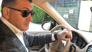 Ilie Dumitrescu compară mașina lui de la 19 ani cu cea a lui Moruțan: „Eu aveam o Dacia break, dar vă spun ceva despre Olimpiu”