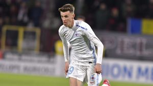 Gigi Becali poate da tunul vieții cu transferul lui Octavian Popescu! Scouterii unui club fantastic din Europa au fost la partida cu CFR Cluj și au fost fascinați de evoluția fenomenului de la FCSB | EXCLUSIV