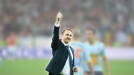 Coboară cu picioarele pe pământ! Apel la normalitate: de ce Reghecampf nu poate fi încă arogant așa cum își permite în prezent