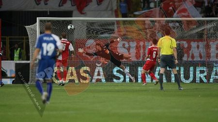 Hauzr: "Nu ne așteptam să câștigăm așa de ușor la București!"