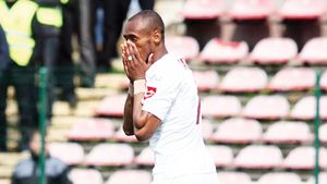 Afară cu "blazații"! Rapid se pregătește să facă curățenie!