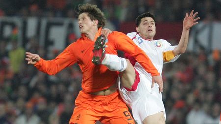 EXCLUSIV / Rădoi, titular cu Rusia