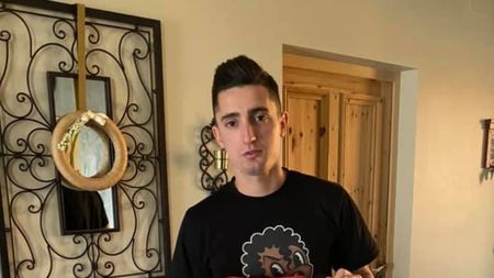 Tricoul lui Steliano Filip, scos la licitație! Pentru ce cauză nobilă luptă fotbalistul lui Dinamo