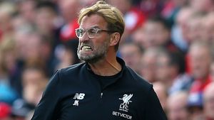 Un fost golgheter din Premier League nu este de acord să-i fie oferit titlul lui Liverpool: „Trebuie prelungit campionatul!"