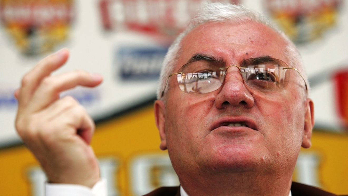"Să se certe acționarii, ca să ia Dinamo titlul"