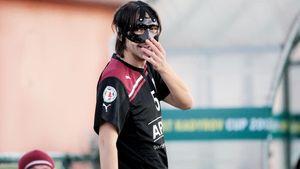 "Chirurgul" cu mască!** Alexa a jucat primele minute după fractura de pomete