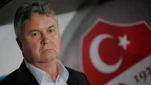 Hiddink amenință cu demisia de la naționala Turciei