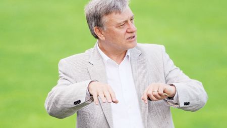 Arbitrii, acasă la "Nașu"!