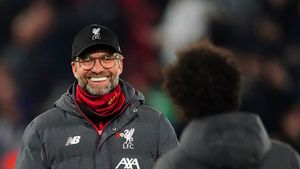 Reacția spectaculoasă pe care Jurgen Klopp a avut-o când a fost întrebat despre revenirea lui Jose Mourinho + ce spune despre demiterea lui Pochettino, deși a jucat finala Champions League!