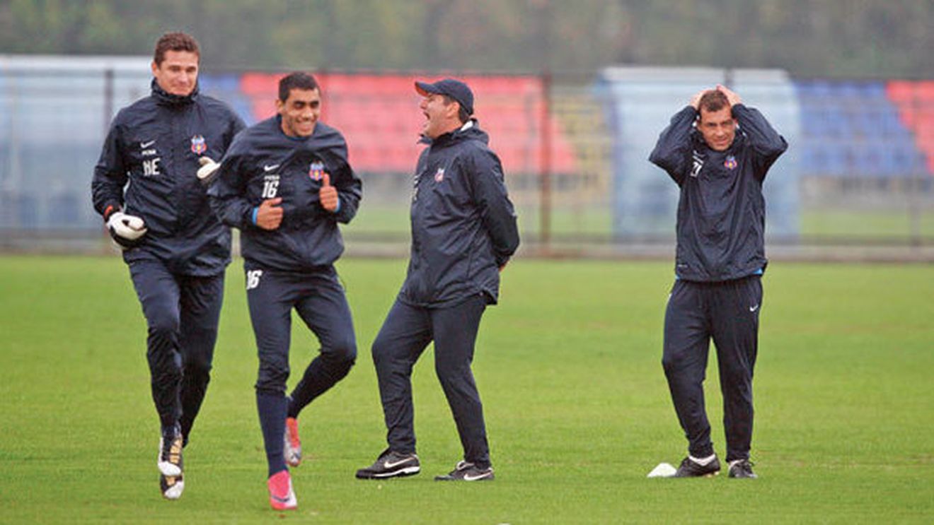 3,5 goluri,  media steliștilor cu 'Fiara' pe bancă!** "Lăcătuș și-a asumat un pariu și deocamdată îi iese"