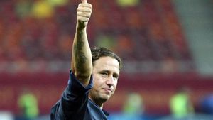 Reghecampf nu prinde podiumul celor mai bine plătiți antrenori din Liga 1!** Neverosimil: un tehnician câștigă puțin peste 3000 de LEI/lună! VEZI TOPUL