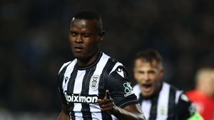 S-a aflat salariul real al atacantului care a marcat în PAOK - FCSB: 1.440.000 de euro pe an