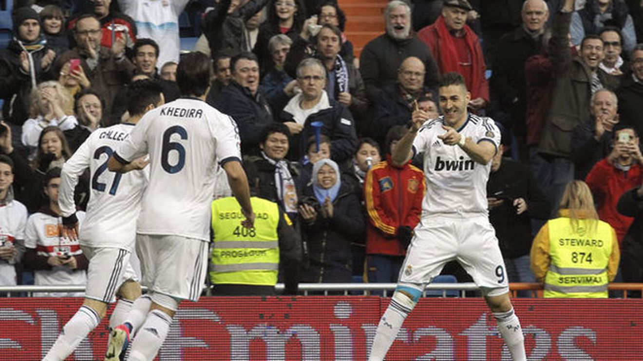 Benzema riscă închisoarea după ce a fost surprins conducând cu peste 216 km/h