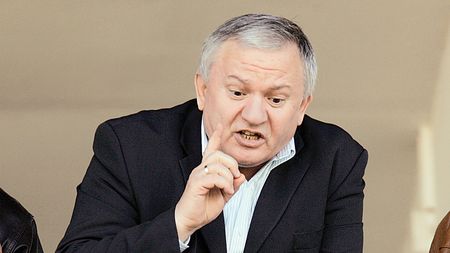 Război Porumboiu - Marius Stan