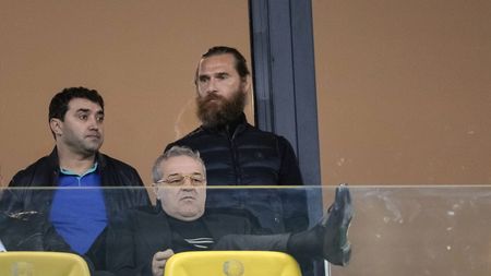 Cum arată şi unde a fost surprins Alexandru Tudor, omul de încredere al lui Gigi Becali, retras din viața echipei FCSB. EXCLUSIV