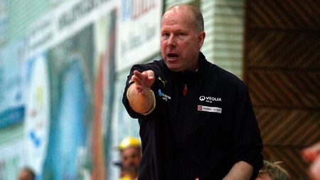 LIVE BLOG. Antrenorul Karl Erik Bohn a decedat. Fostele sale echipe, Larvik și Gyor, au suferit în Liga Campionilor