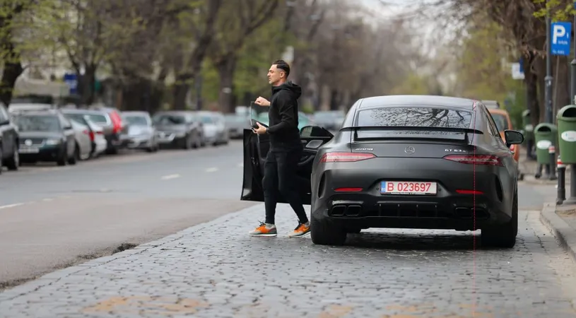 Ce bolid conduce selecționerul României! Mirel Rădoi, la cumpărături cu o mașină de 200.000 de euro, dar fără mască de protecție în plină pandemie Covid-19 | FOTO EXCLUSIV