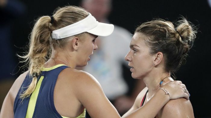 Ce se întâmplă cu wild cardurile la turneul de la Stuttgart, după ce Simona Halep a fost atacată de Caroline Wozniacki! Decizia organizatorilor competiției la care românca era abonată înainte de suspendare
