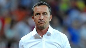 Mihai Stoica, reacție de ultimă oră după ce FCSB a rămas în cu 11 jucători: „Avem focar de COVID și în academie”. Oficialul formației roș-albastre explică dezastrul de la echipă