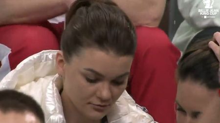 Apariție de cinci stele la meciul Polonia - România din Fed Cup! Cum a fost surprinsă Agnieszka Radwanska, fosta rivală a Simonei Halep | VIDEO