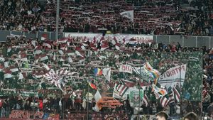 Se întorc românii** pe stadioane