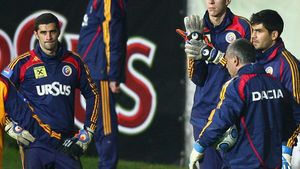 Munteanu: "Rapid ar trebui să-l vândă ori pe Bornescu, ori pe Coman! Doar așa ar scăpa de tensiune"