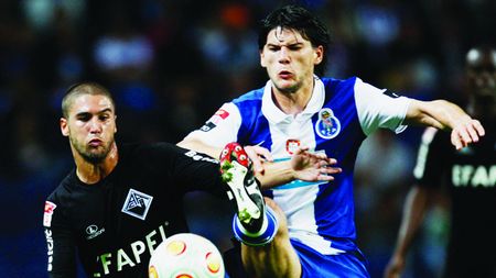 Încă un jucător român în Anglia?** Săpunaru, dorit de Blackburn