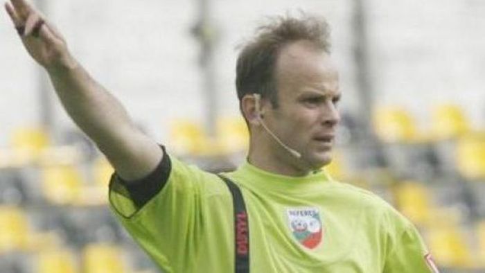 Titlul din Liga I, arbitrat de un "central" indecent!** Wesley o poate păți ca Moraes: să fie avertizat cu...degetul mijlociu :)
