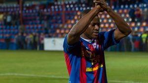 Show N'Doye, după victoria cu Steaua: "De 7 ani nu mai pierd cu ei, eu nu mai joc". Senegalezul nici nu se gândește să plece de la ASA: "Mihai Ousmănescu mă cheamă, sunt român. Banii nu contează"