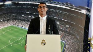 OFICIAL | Ronaldo și-a prelungit contractul cu Real Madrid. INCREDIBIL: Până la ce vârstă vrea să joace: "Îmi doresc să-mi închei cariera aici"