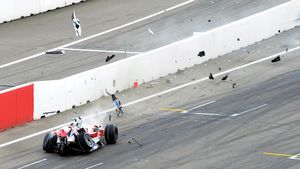 Accident spectaculos la Hockenheim