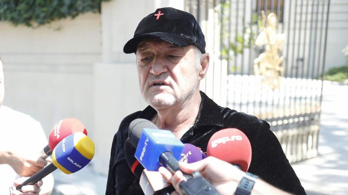 „E legat cu lanțuri de CFR Cluj! Are o perversitate de nedescris, nici Kovacs nu e așa”. Gigi Becali a turbat, în direct, la TV, și l-a distrus pe arbitrul pe care îl consideră vasalul echipei lui Cristi Balaj