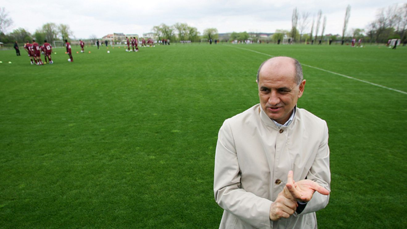 "Sunt încă lângă Rapid, sper să rezist măcar până la finalul campionatului"