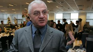 Dragomir:"Nu mă lasă cluburile să-mi dau demisia"
