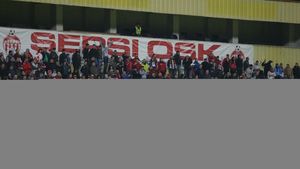 David vs. președintele lui Sepsi, în direct la TV! "Parcă e la portavoce, să-mi bag piciorul!" / "Văd că stăpâniți limba română, când doriți". Tiradă de ironii a dinamovistului