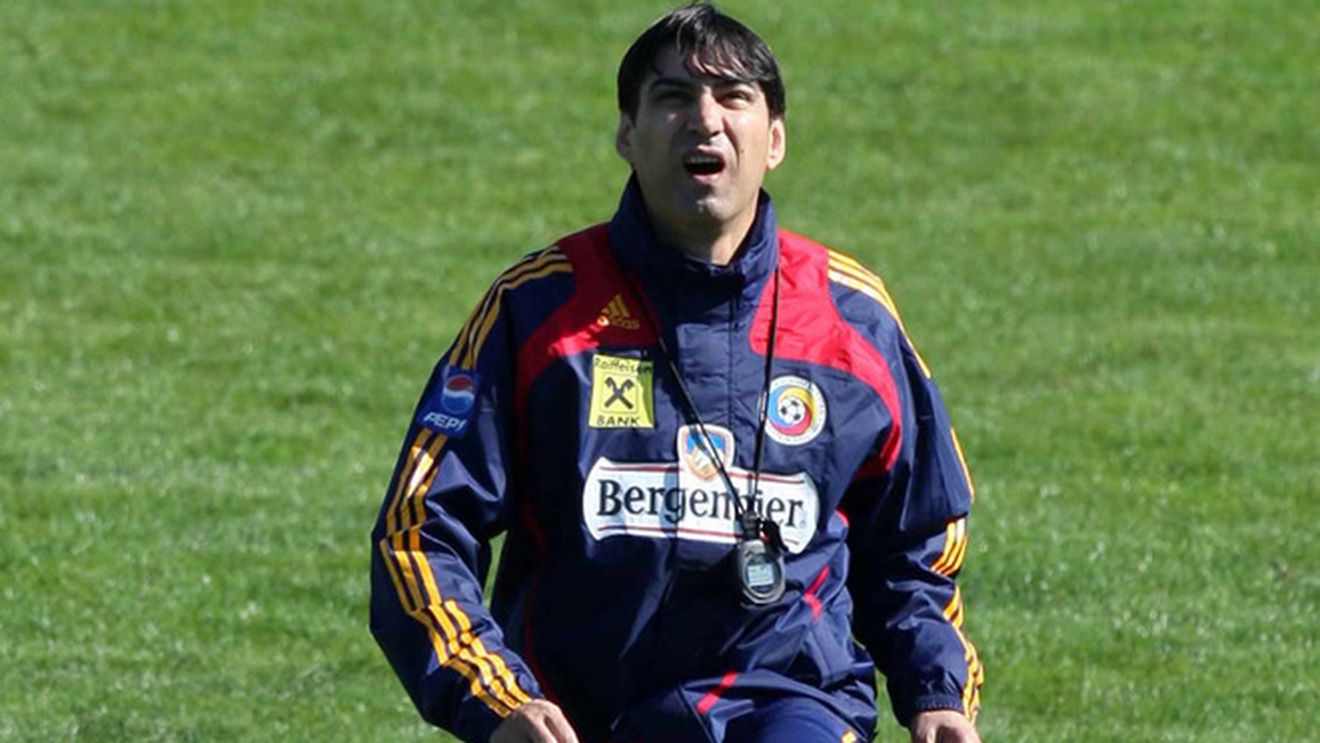 "Piți ar trebui să-și dea demisia de onoare!"