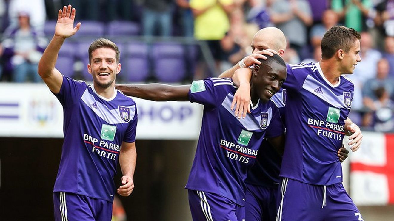 Anderlecht nu se regăsește. Chipciu a jucat fundaș dreapta, Stanciu a prins doar 13 minute și campioana Belgiei a pierdut din nou, 2-3 pe teren propriu cu Sint-Truidense