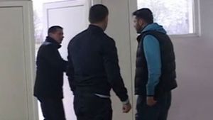 Cât contează 700 de lei în fotbalul din România! Un jucător l-a pândit pe președinte până după meci, apoi a izbucnit Ce a urmat