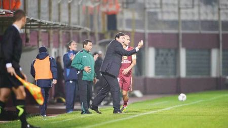 "Nu ne luați de proști!" Moldovan acuză că ambele goluri ale Farului au fost marcate după poziții de ofsaid 