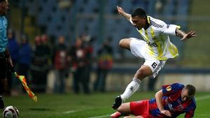 Steaua are la dispoziție 6 zile pentru a rezolva cea mai arzătoare problemă:** "Dacă va primi licența, mă voi adresa UEFA!"** 