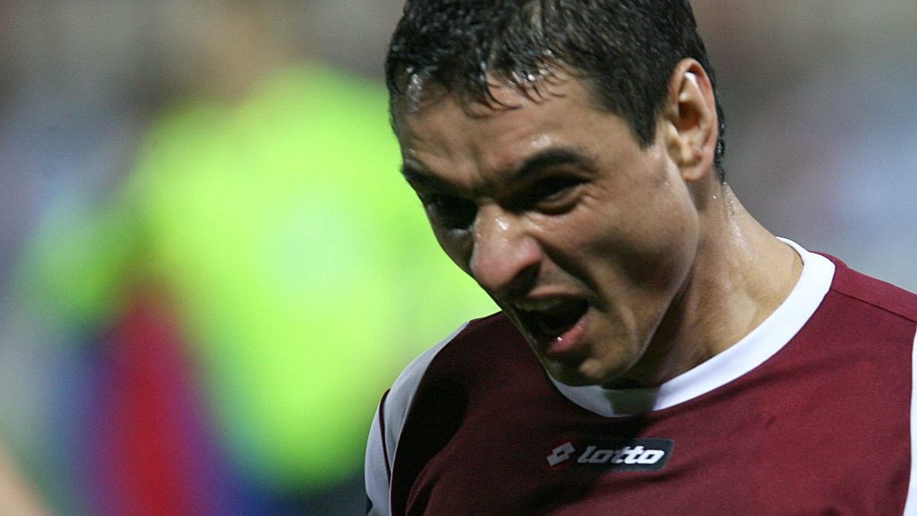 "Bang! I-am dat-o direct pe picior!" Au trosnit tibiile, au ieșit scântei! Ce s-a întâmplat la o răfuială Ganea - Desailly. Nu a scăpat nici Gerrard de furia fostului atacant