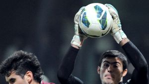 Prima achiziție a anului pentru Steaua inspiră siguranță!** FOTO Cum a reacționat la o fază similară cu cea în urma căreia Bănel a adus în fotbal expresia Tontogol